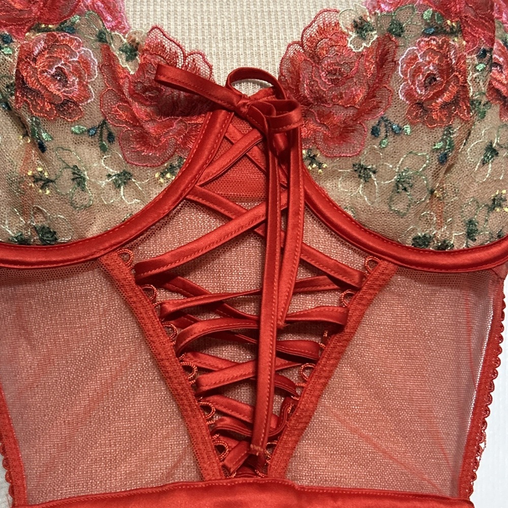 Victoria's Secret Very Sexy Wicked Unlined Floral Embroidery Red Medium - Picture 7 of 12